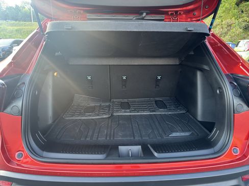 Used 2024 Chevrolet Trax RS w/ Sunroof Package image 12