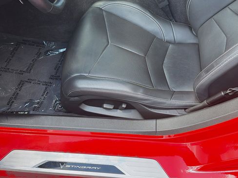 Used 2023 Chevrolet Corvette Stingray Convertible w/ 1LT RWD image 17