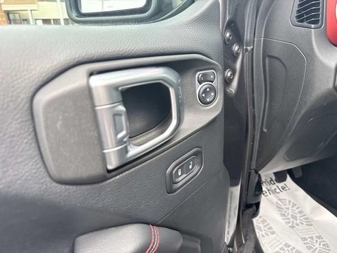 Used 2019 Jeep Wrangler Unlimited Rubicon AWD/4WD image 13