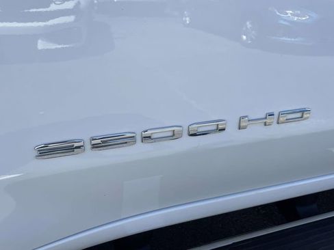 Certified 2023 GMC Sierra 3500 SLE w/ SLE Convenience Package AWD/4WD image 9