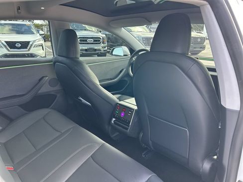 Used 2024 Tesla Model 3 Standard Range RWD image 41