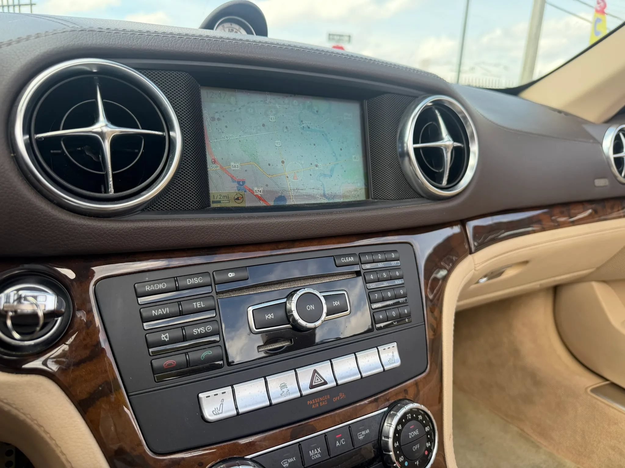 Used 2013 Mercedes-Benz SL 550 image 19