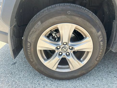 Used 2024 Toyota RAV4 XLE w/ Convenience Package FWD image 8