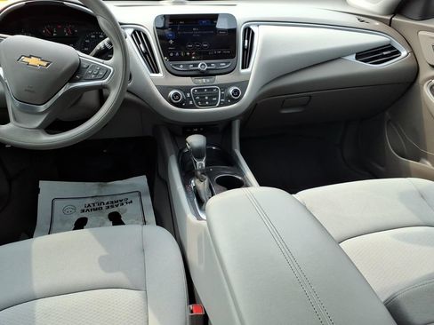 Used 2023 Chevrolet Malibu LT FWD image 10