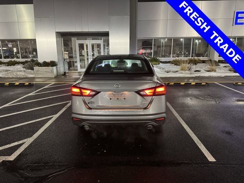 Used 2019 Nissan Altima 2.5 SV image 6