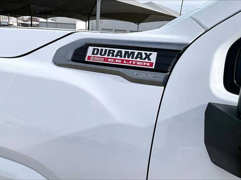 Used 2022 GMC Sierra 2500 AT4 image 31