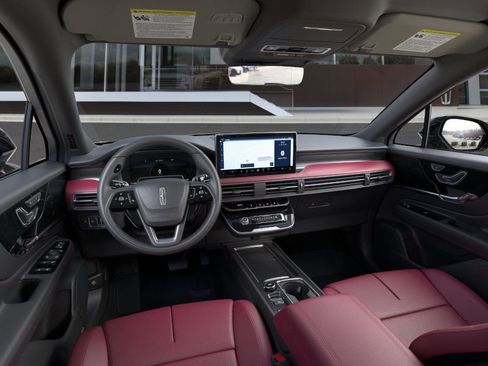 New 2026 Lincoln Corsair Reserve w/ Jet Appearance Package image 9