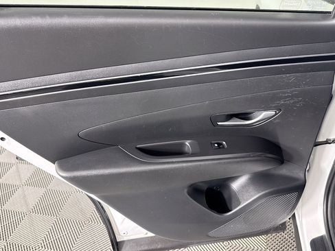 Used 2023 Hyundai Tucson SEL FWD image 25