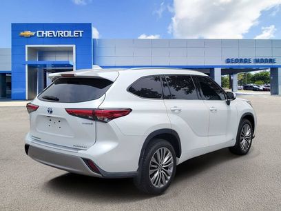 Used 2022 Toyota Highlander Platinum