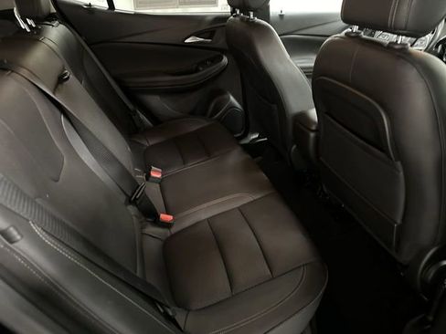 Used 2020 Buick Encore GX Essence w/ Advanced Technology Package image 17