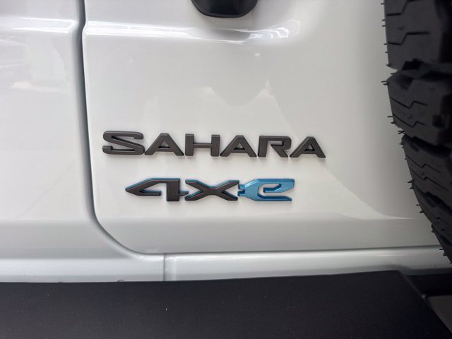 Used 2025 Jeep Wrangler Unlimited Sahara AWD/4WD image 25