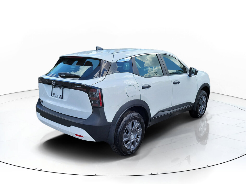 New 2027 Nissan Kicks S FWD image 2