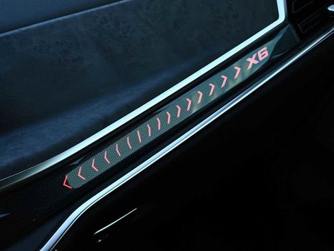 New 2026 BMW X6 xDrive40i w/ Climate Comfort Package image 15