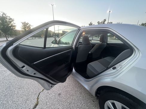 Used 2014 Toyota Corolla L FWD image 14