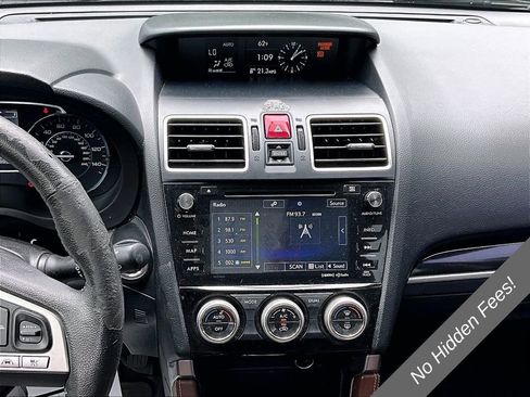 Used 2018 Subaru Forester 2.5i Touring AWD/4WD image 6