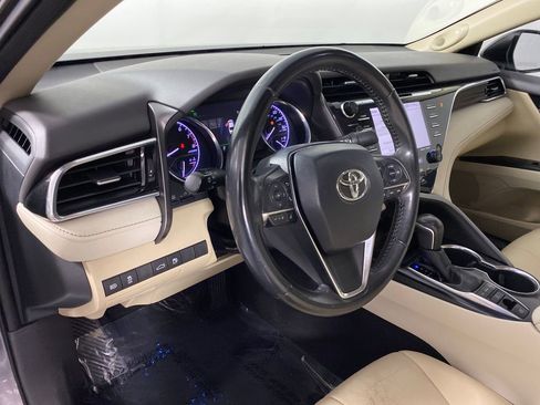 Used 2018 Toyota Camry XLE w/ Audio Package image 10