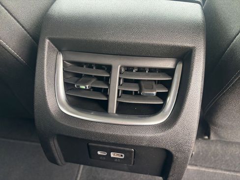 Used 2025 Chevrolet Blazer LT FWD image 23