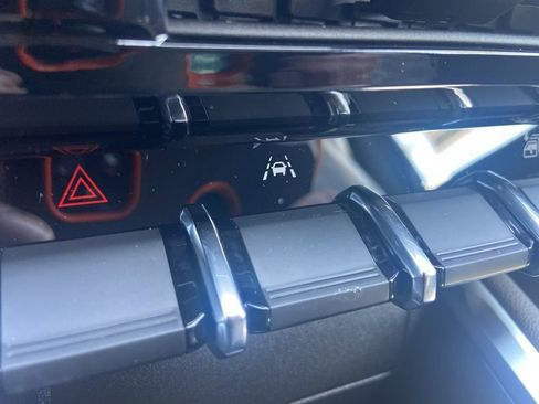 New 2025 Chevrolet Colorado ZR2 w/ Technology Package image 22