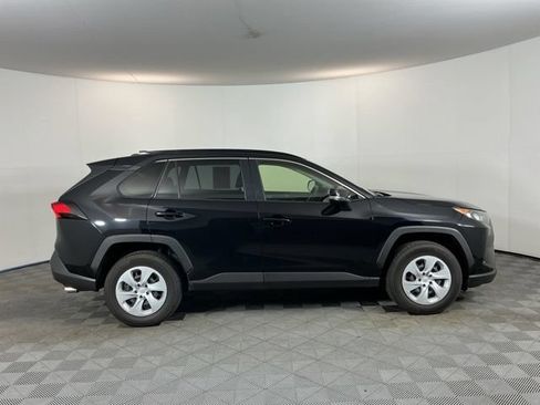 Used 2019 Toyota RAV4 LE w/ All Weather Liner Package AWD/4WD image 4