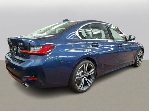 Used 2021 BMW 330i xDrive Sedan w/ Convenience Package image 4