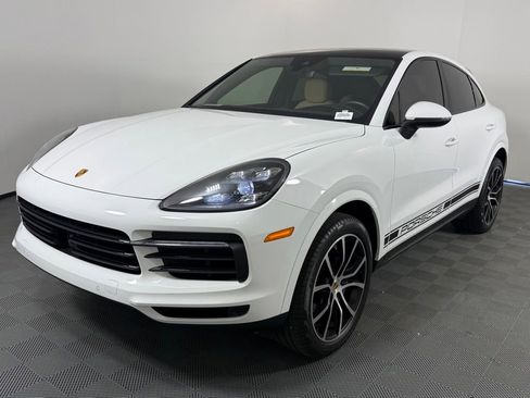 Certified 2022 Porsche Cayenne Coupe AWD/4WD image 1