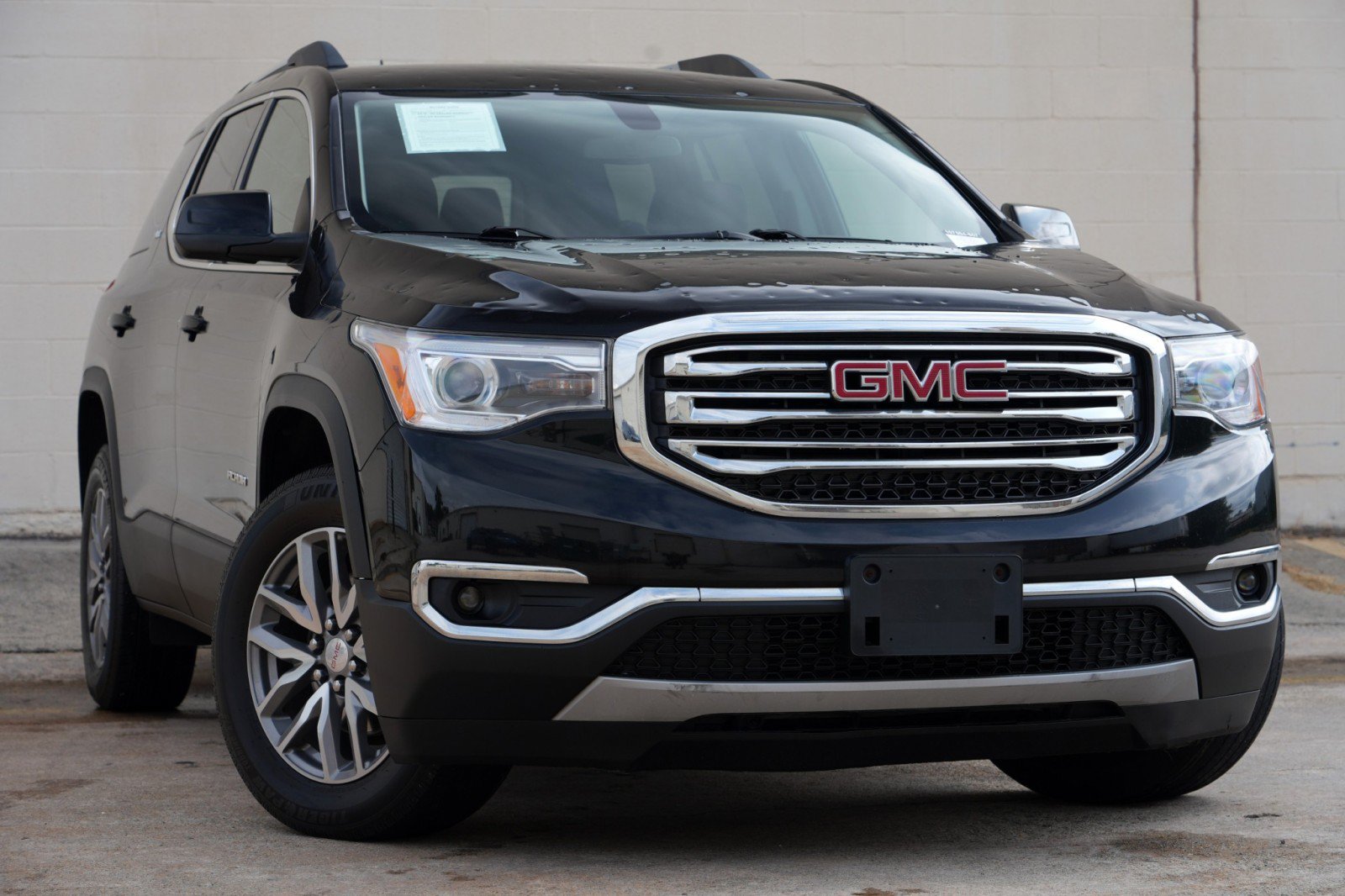 Used 2018 GMC Acadia SLE w/ Driver Alert Package I AWD/4WD image 2