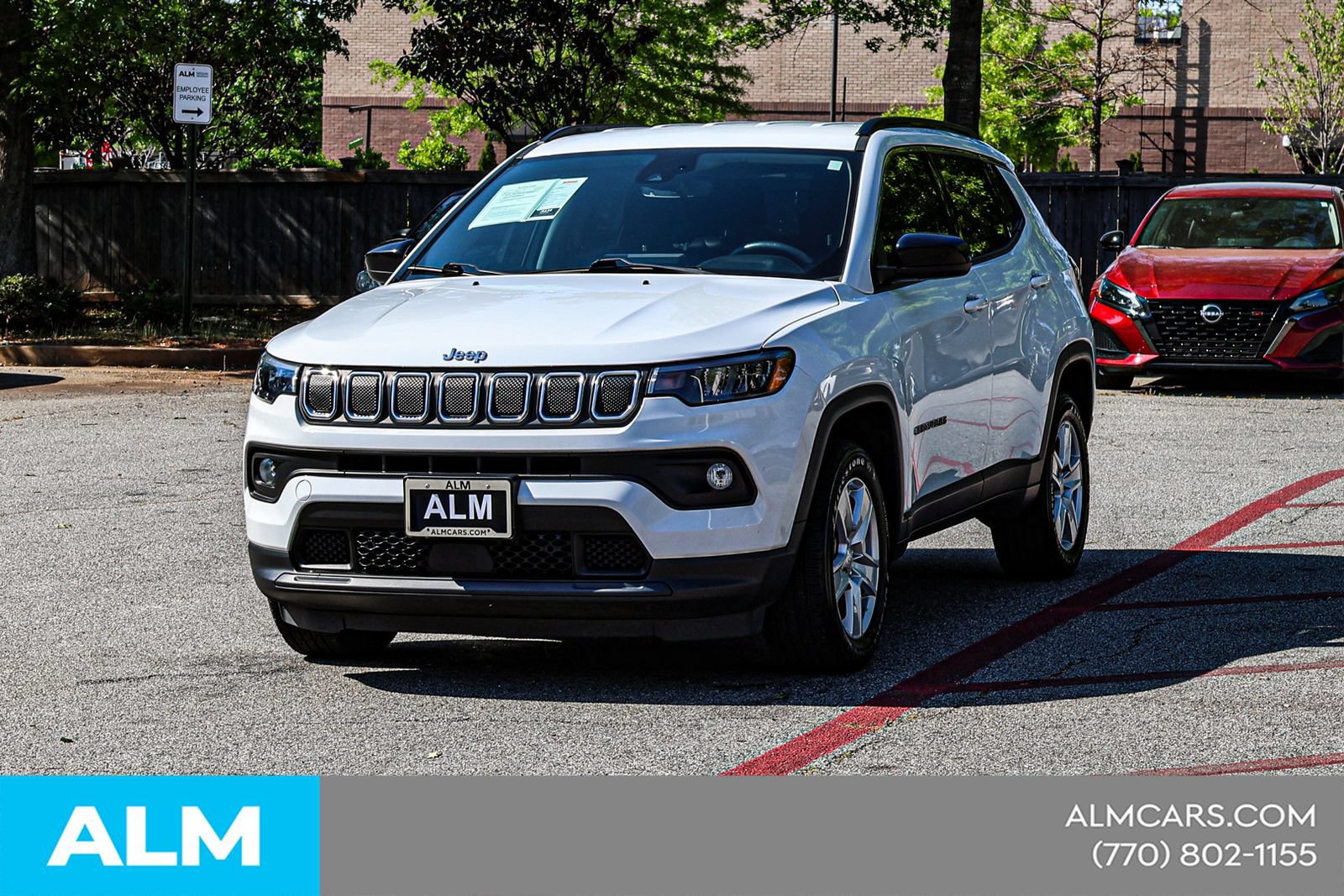 Used 2022 Jeep Compass Latitude w/ Convenience Group AWD/4WD image 3