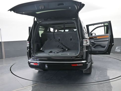 Used 2022 Jeep Grand Wagoneer Series II w/ Flexible Seating Group image 80