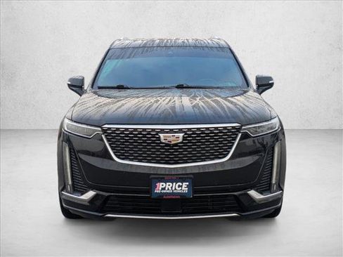 Used 2020 Cadillac XT6 Premium Luxury w/ Platinum Package image 2