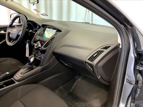 Used 2018 Ford Focus SEL image 28