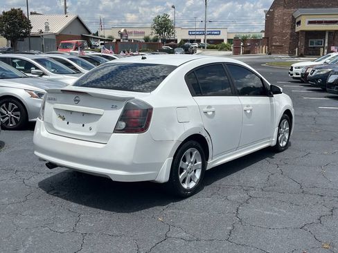 Used 2012 Nissan Sentra 2.0 SR FWD image 6