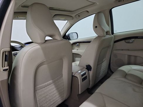 Used 2013 Volvo XC70 3.2 image 12