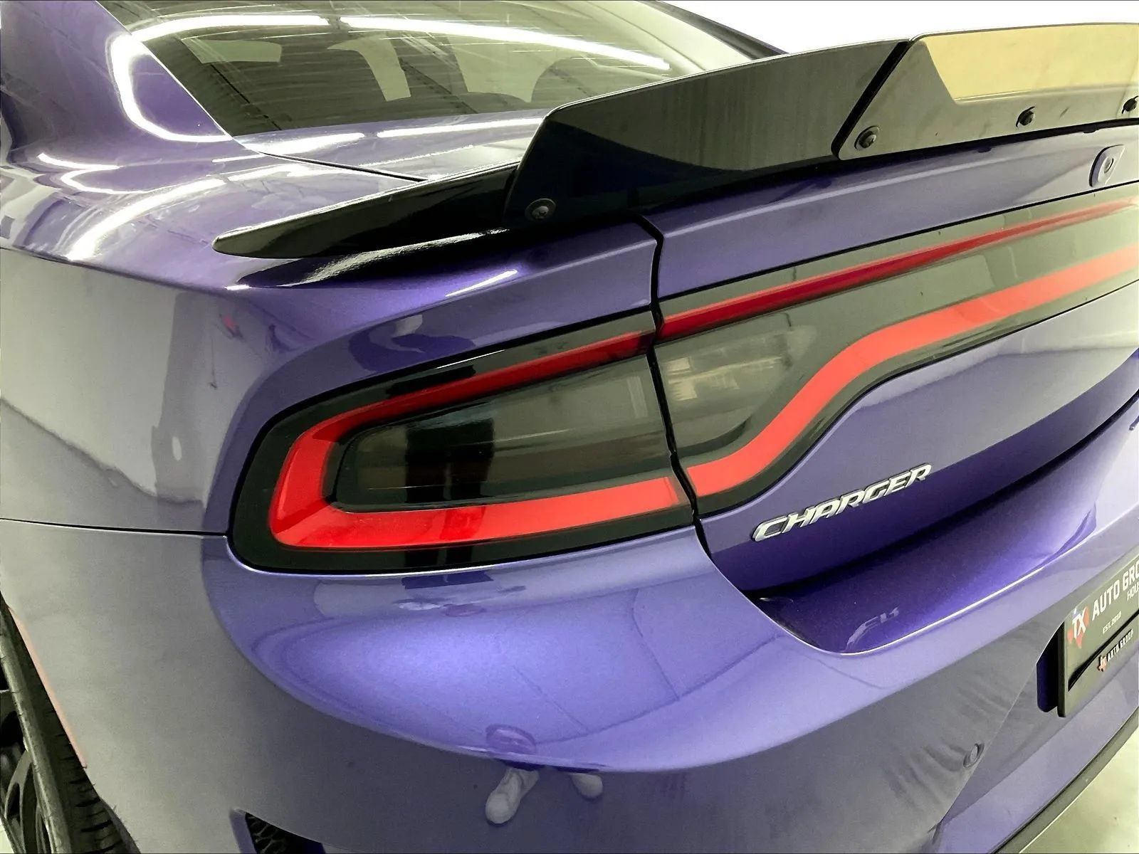 Used 2016 Dodge Charger SRT RWD image 32