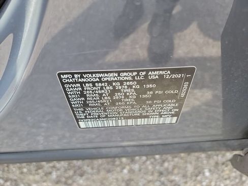 Used 2022 Volkswagen Atlas Cross Sport SEL Premium R-Line AWD/4WD image 11