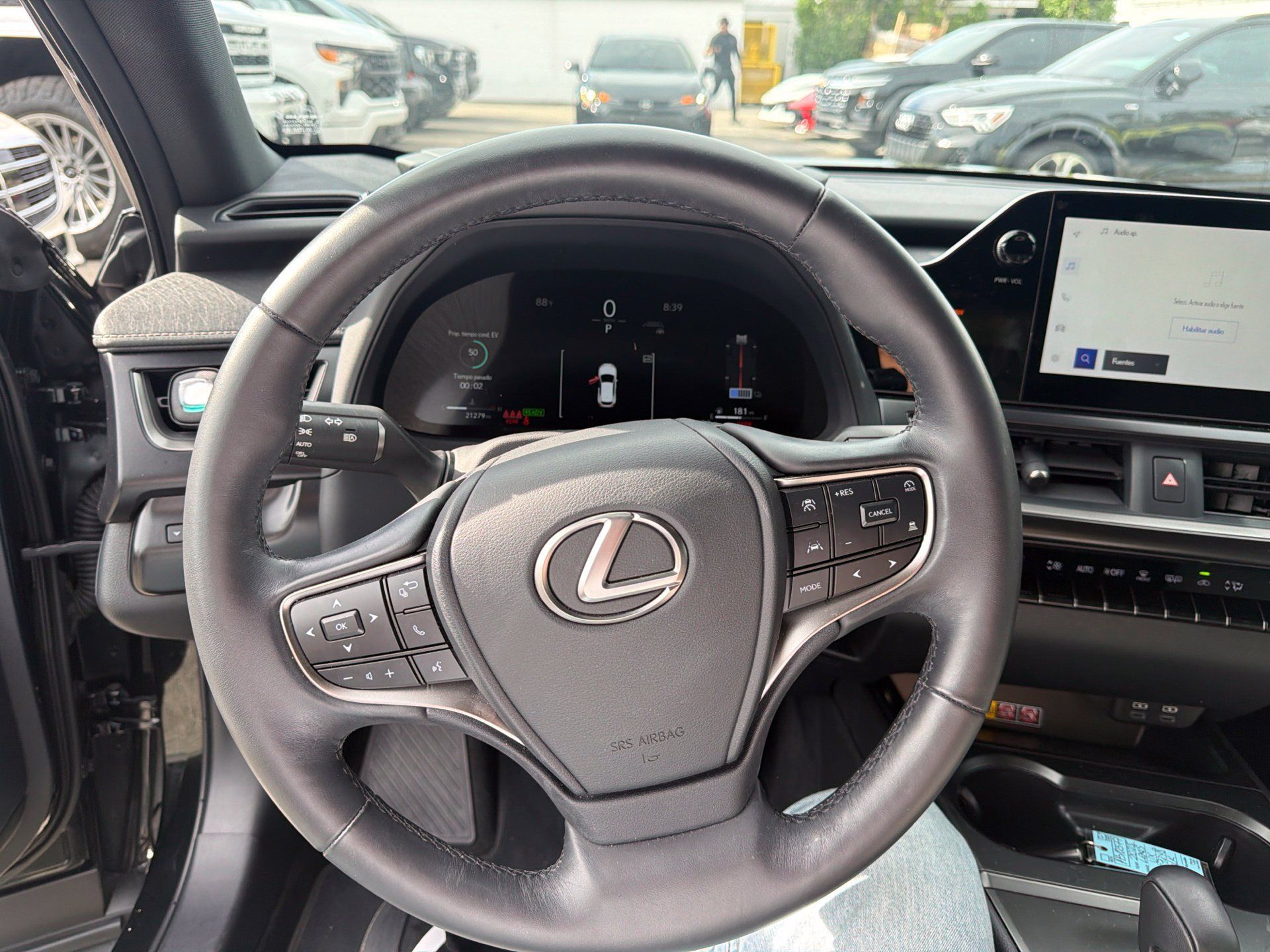 Used 2025 Lexus UX 300h FWD w/ Accessory Package (Z1) image 23