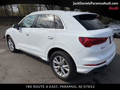 Used 2025 Audi Q3 2.0T Premium w/ Convenience Package image 7