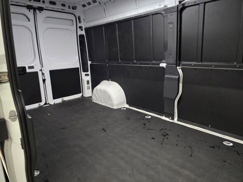 Used 2025 RAM ProMaster 2500 w/ Convenience Group image 29