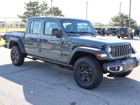 New 2026 Jeep Gladiator Sport AWD/4WD image 4