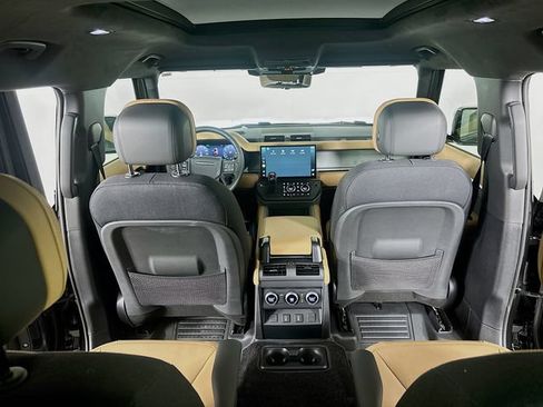 New 2026 Land Rover Defender 130 V8 AWD/4WD image 24