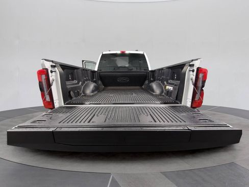 Used 2026 Ford F250 Platinum AWD/4WD image 6