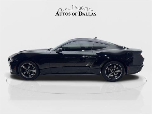 Used 2024 Ford Mustang Coupe image 5