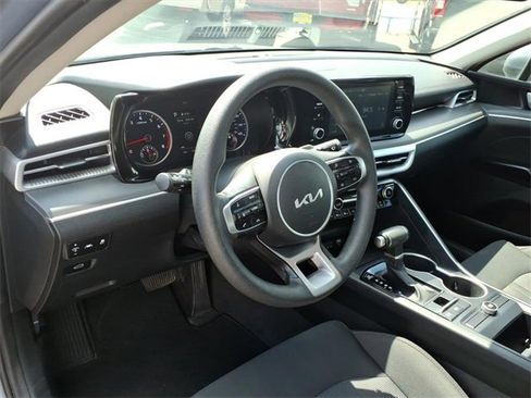 Used 2022 Kia K5 LXS image 19