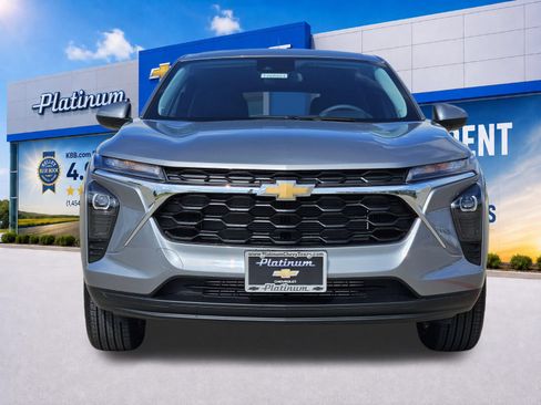New 2026 Chevrolet Trax LS w/ LS Convenience Package FWD image 6