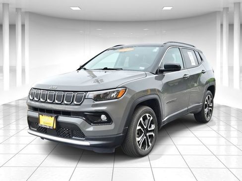 Used 2022 Jeep Compass Limited w/ Sun and Sound Group image 7