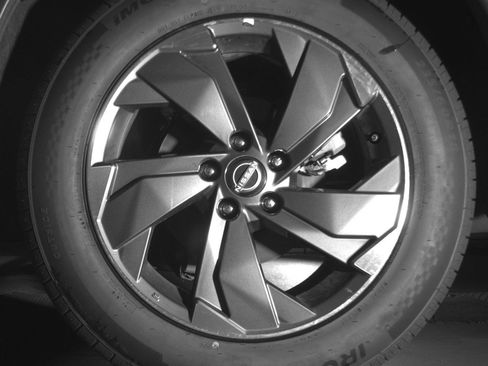 Used 2025 Nissan Rogue SV FWD image 14