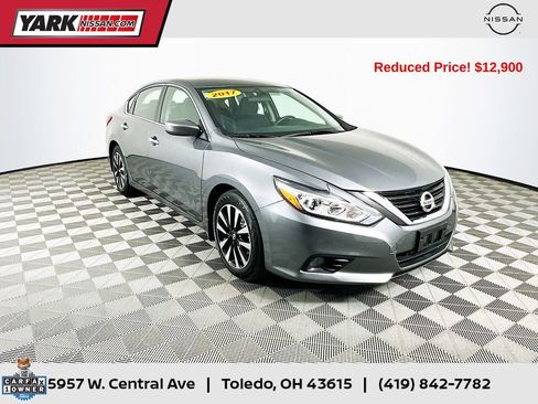 Used 2017 Nissan Altima 2.5 SV image 1