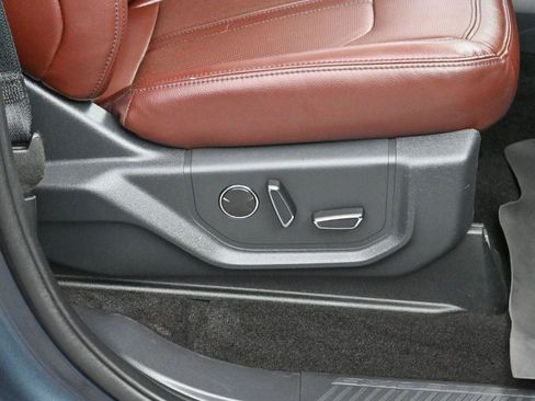 Used 2022 Ford Expedition Limited image 35