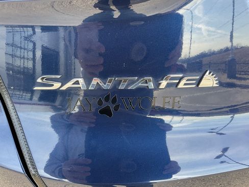 Used 2019 Hyundai Santa Fe SE image 23