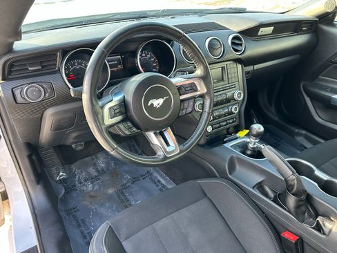 Used 2018 Ford Mustang EcoBoost image 13