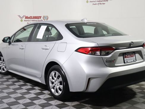 Used 2024 Toyota Corolla LE image 19
